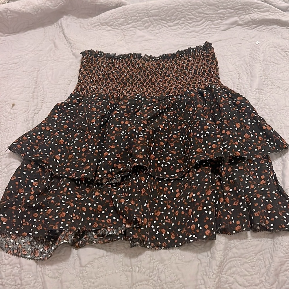 I’m obsessed with this really really cute summer skirt!!